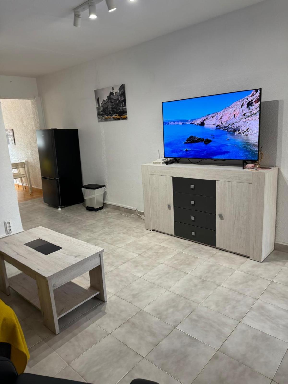 Villa Mare - 2 Beds With Balcony, Patio And Pool And Direct Park Access Múrcia Exterior foto